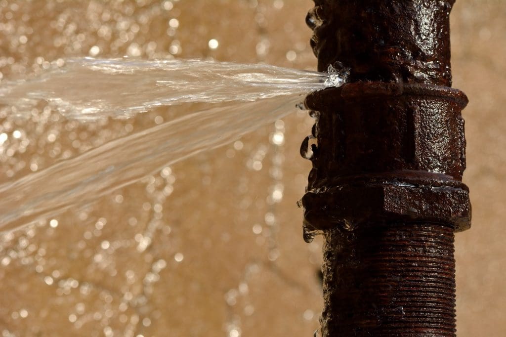 Pipe Needing On-Line Pipe Repair vs Pipe Patching