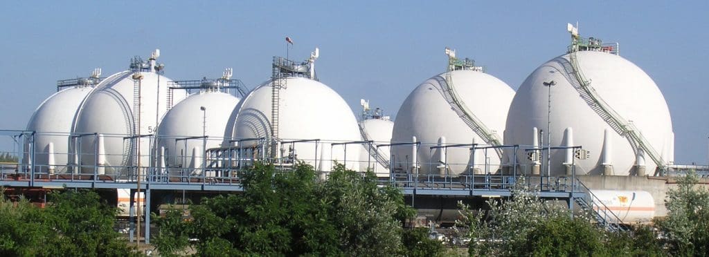 Large White Tanks With Tank Coating