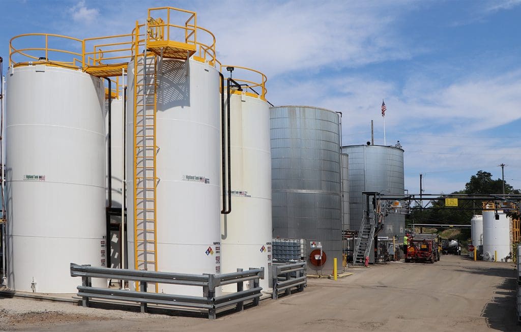 Storage Tank Leaks Repaired by Professional