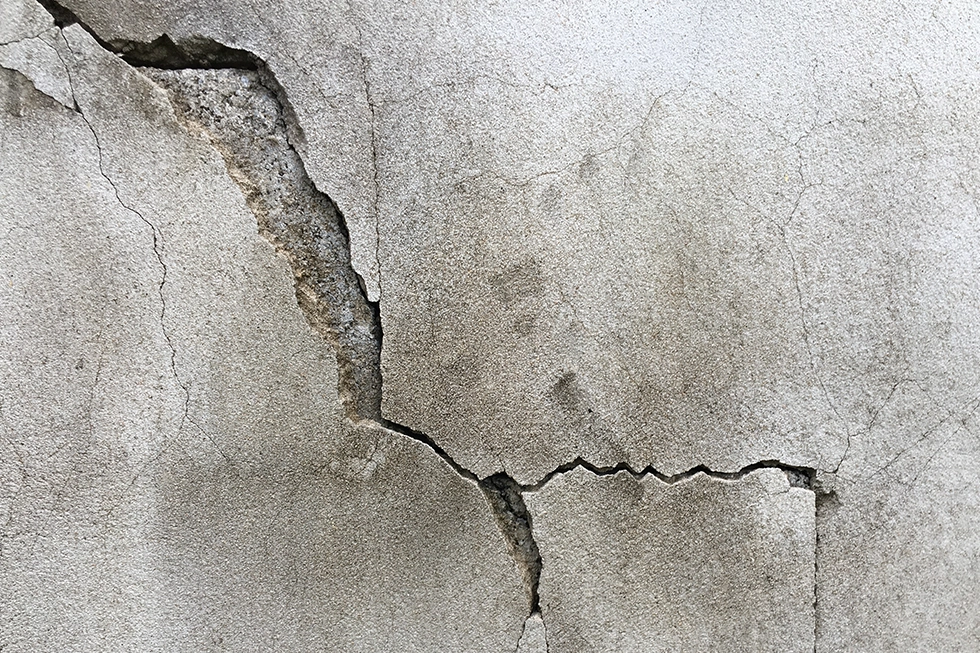 Concrete Crack Repair - Crack in Concrete